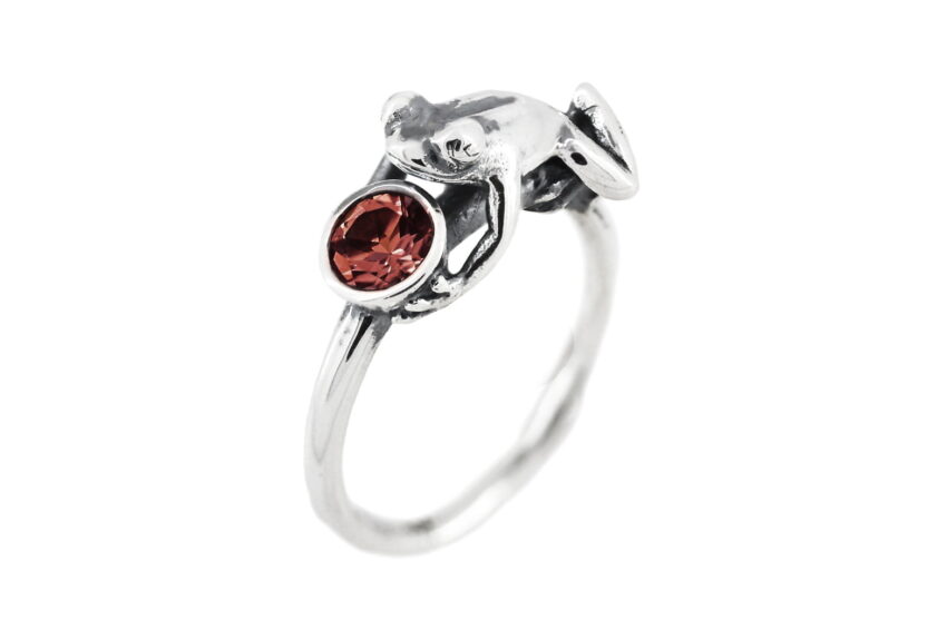 The Gem Hopper ring - Garnet