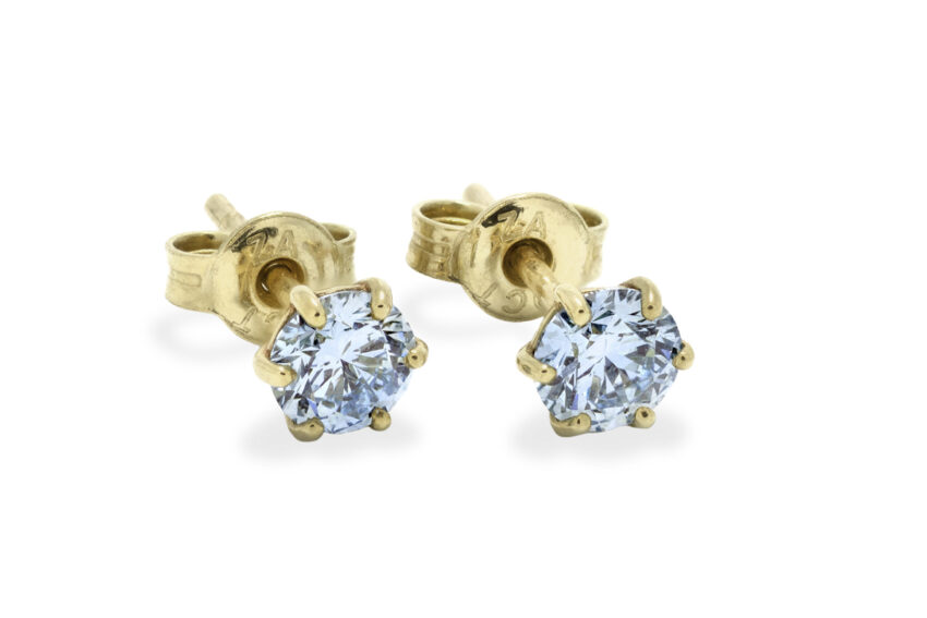 lab grown diamond studs